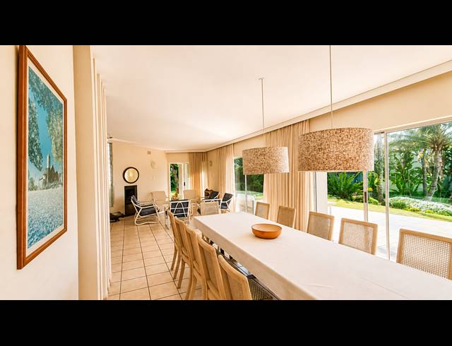 7 BEDROOM HOUSE FOR SALE IN SHEFFIELD BEACH